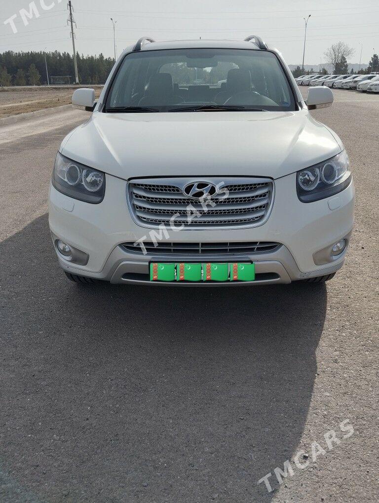 Hyundai Santa Fe 2012 - 200 000 TMT - Ак-Бугдайский этрап - img 3