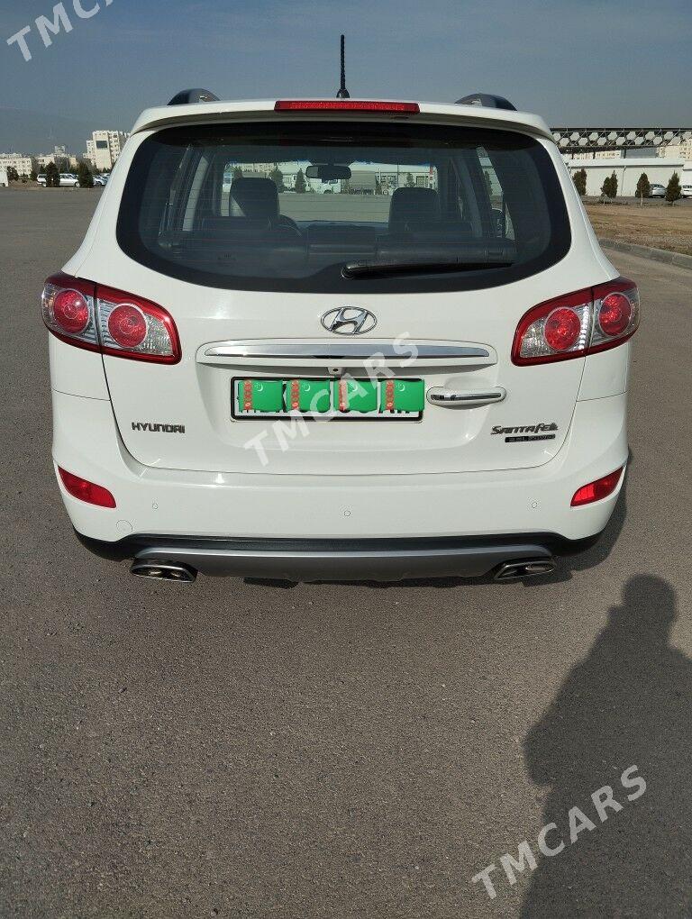 Hyundai Santa Fe 2012 - 200 000 TMT - Ак-Бугдайский этрап - img 4