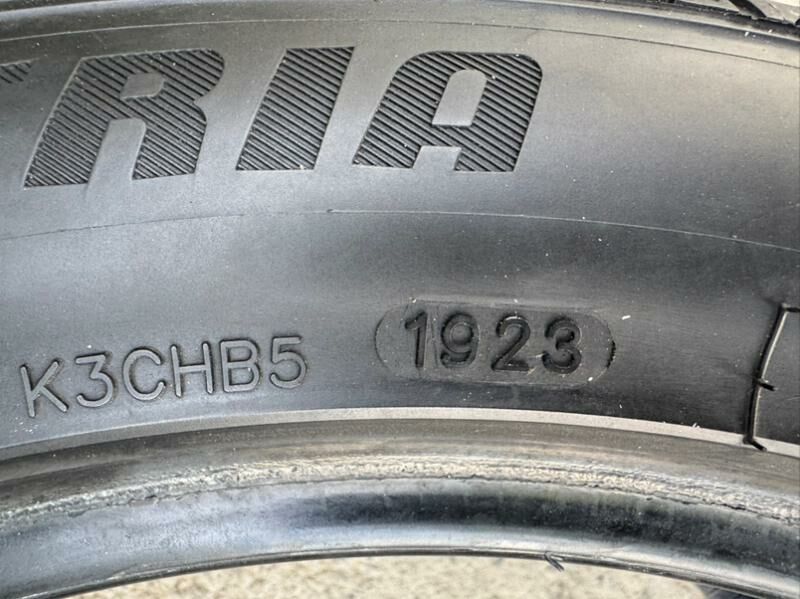 Teker 245/45/18 900 TMT - Bedew - img 3