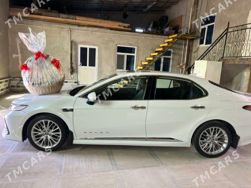 Toyota Camry 2018 - 375 000 TMT - Dänew - img 2