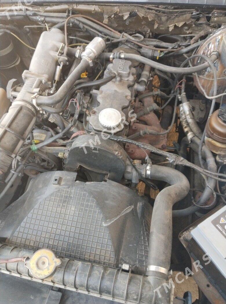 Opel Omega 1988 - 30 000 TMT - Мургап - img 3