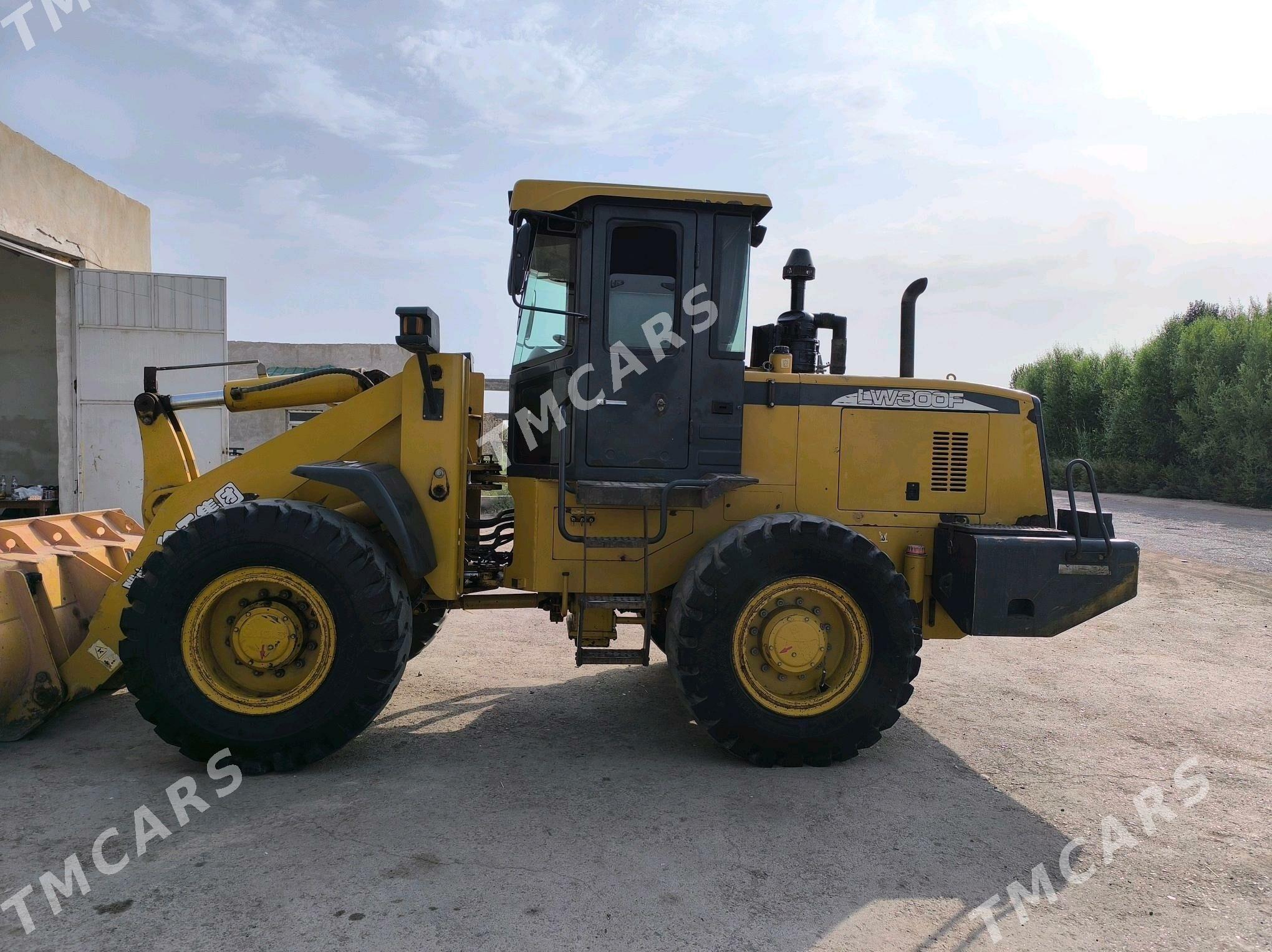 XCMG LW300F 2013 - 380 000 TMT - Daşoguz - img 4