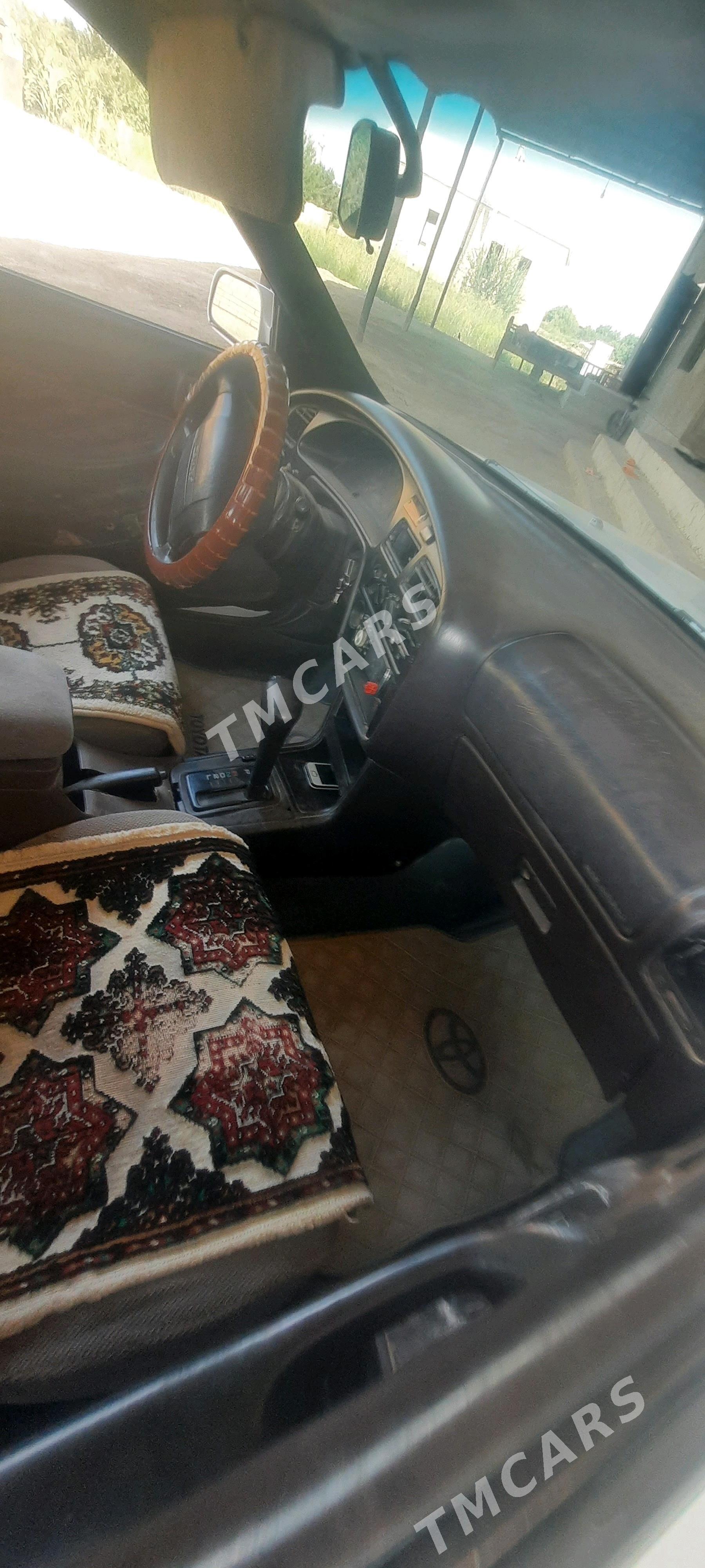 Toyota Camry 1995 - 70 000 TMT - Мары - img 10