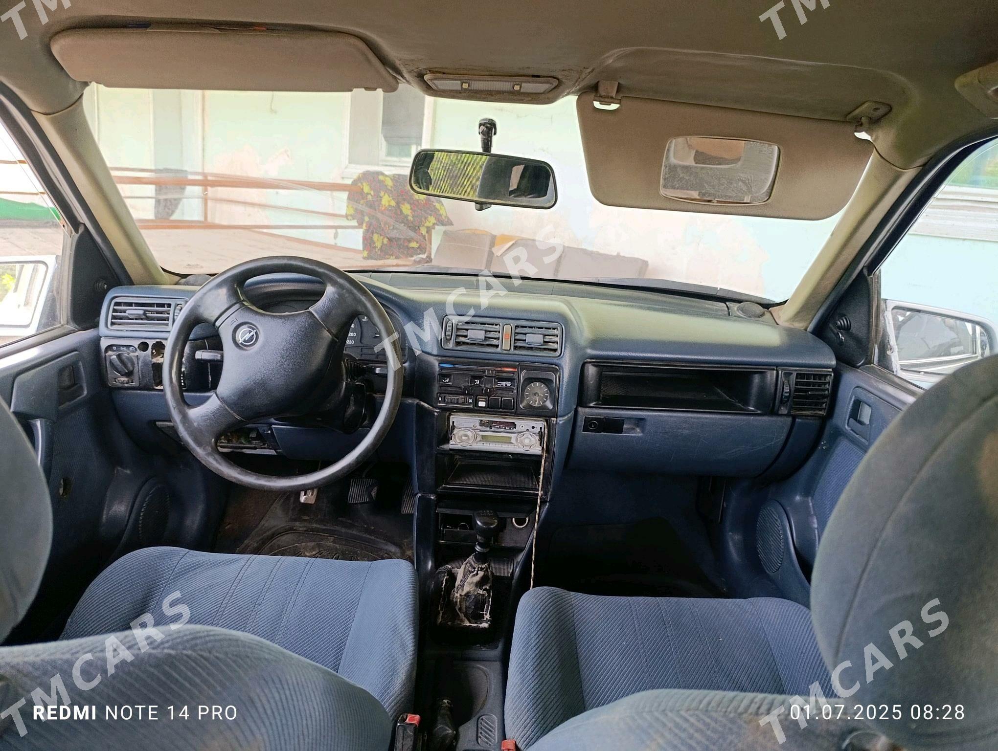 Opel Vectra 1990 - 26 000 TMT - Gubadag - img 3