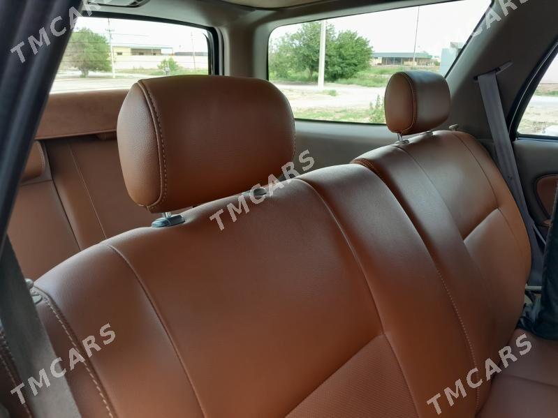Toyota 4Runner 2000 - 200 000 TMT - Мары - img 3