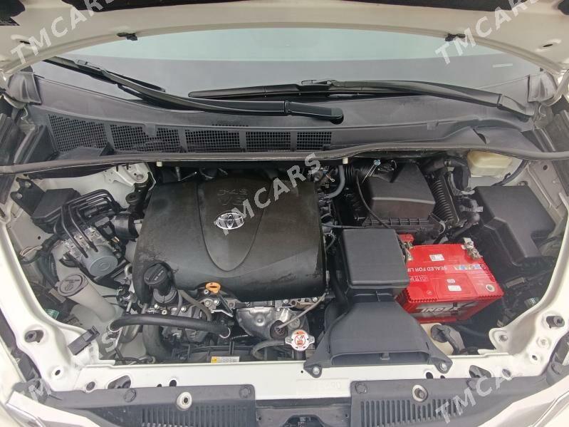 Toyota Sienna 2017 - 450 000 TMT - Aşgabat - img 4