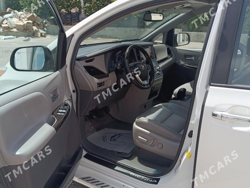 Toyota Sienna 2017 - 450 000 TMT - Aşgabat - img 3