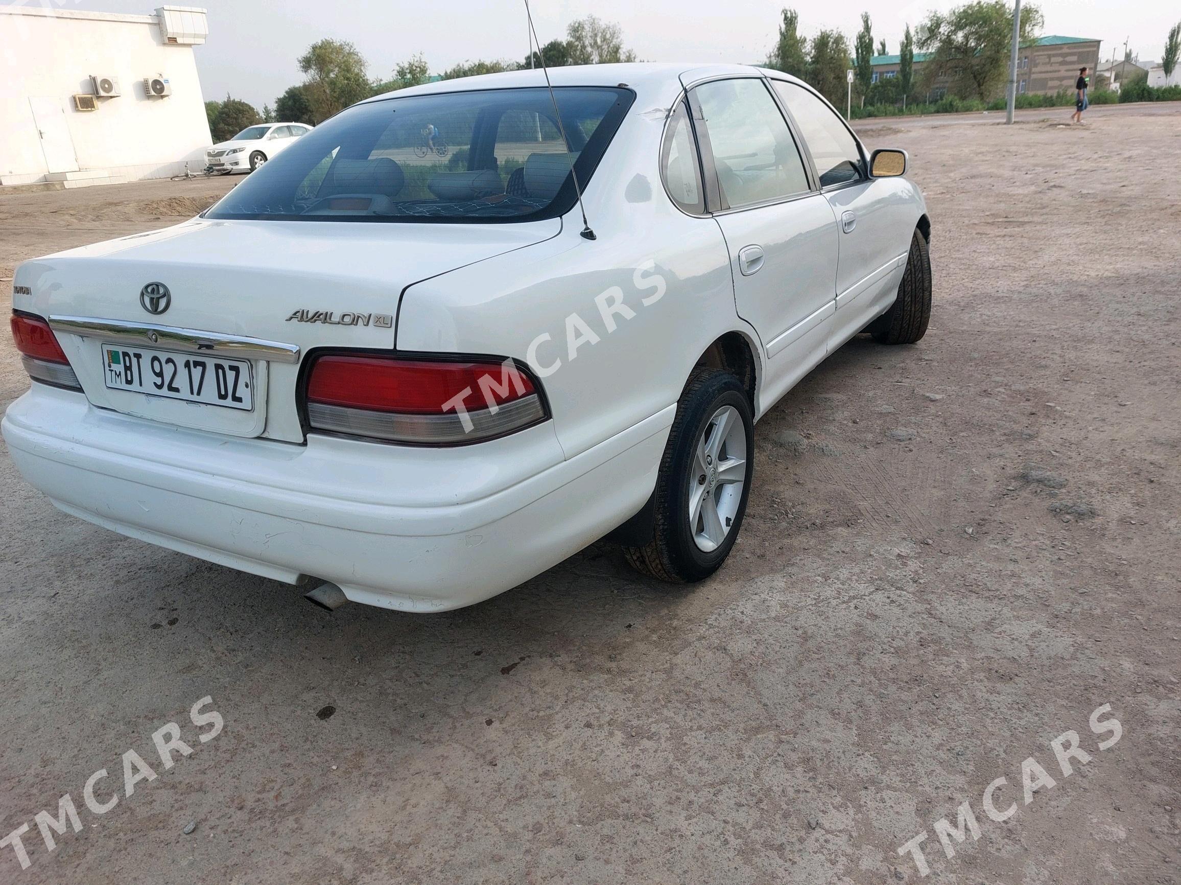 Toyota Avalon 1996 - 105 000 TMT - Гурбансолтан Едже - img 3