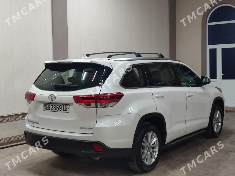 Toyota Highlander 2018 - 440 000 TMT - Туркменабат - img 2