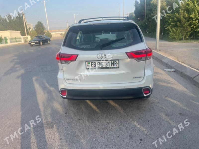 Toyota Highlander 2019 - 480 000 TMT - Мары - img 5