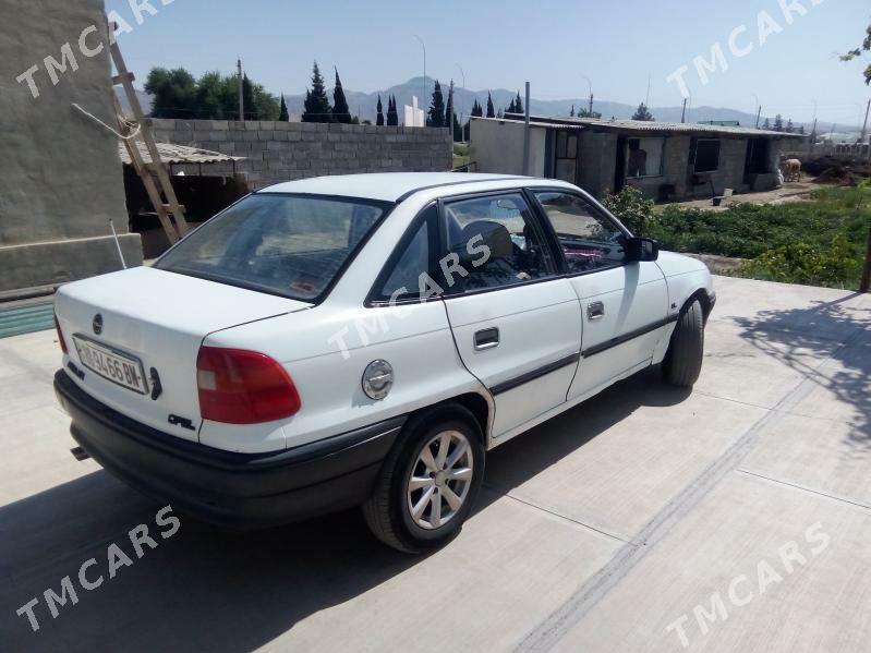 Opel Astra 1992 - 30 000 TMT - Magtymguly - img 3