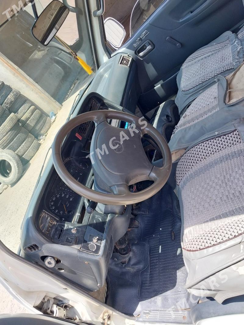 Toyota Hiace 1990 - 88 000 TMT - Ёлётен - img 5