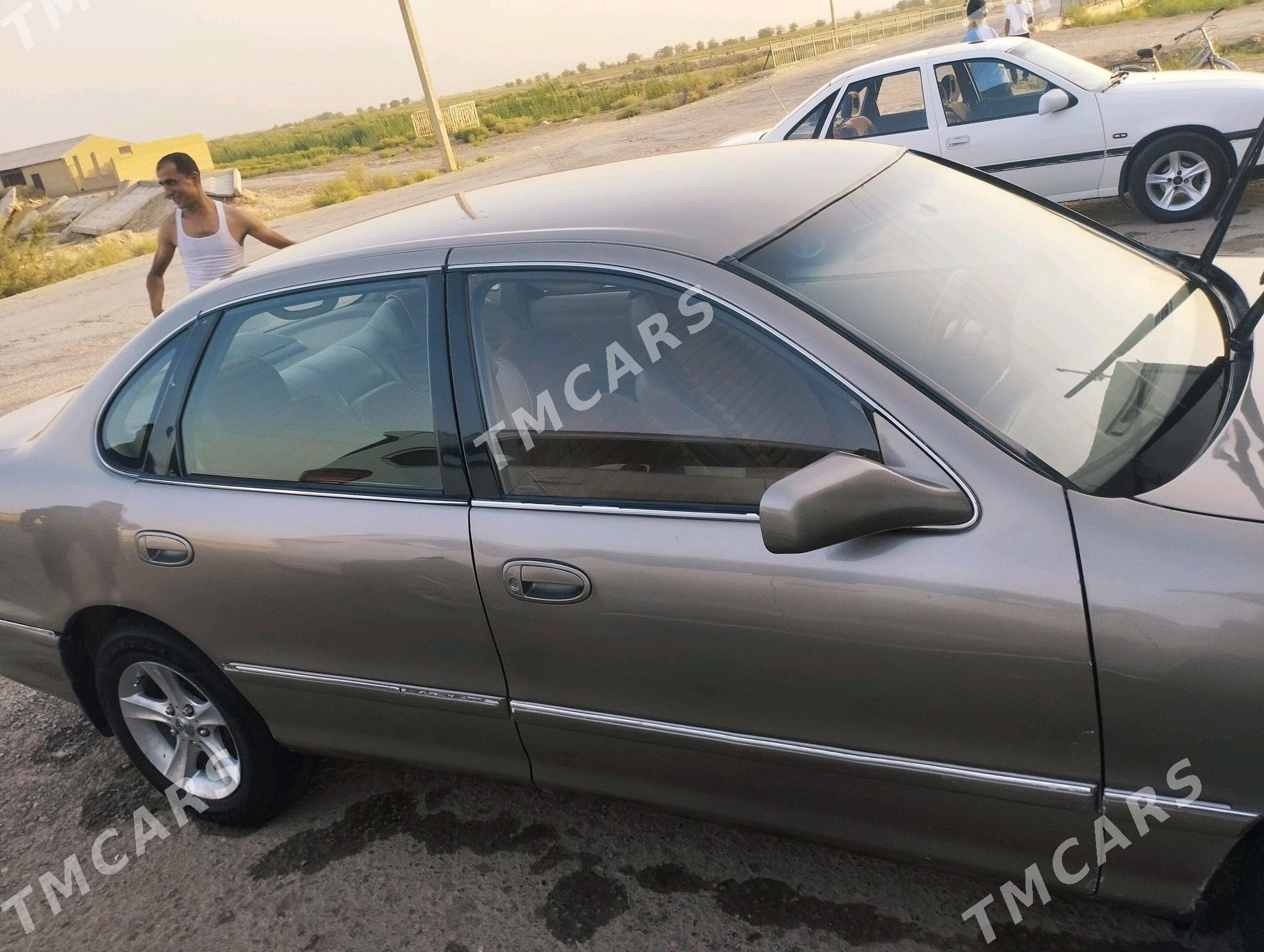 Toyota Avalon 1999 - 120 000 TMT - Векильбазар - img 5