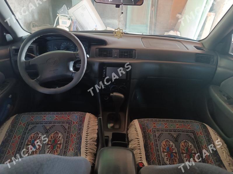 Toyota Camry 2001 - 136 000 TMT - Магданлы - img 4