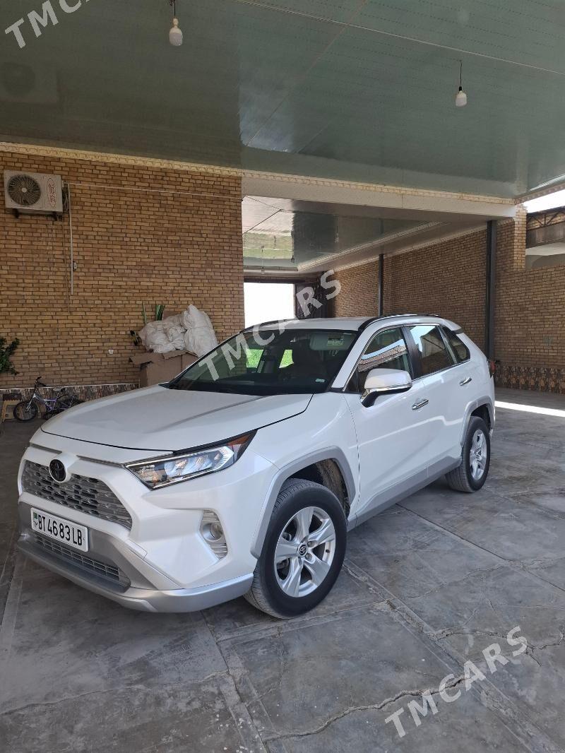 Toyota RAV4 2021 - 440 000 TMT - Фарап - img 8