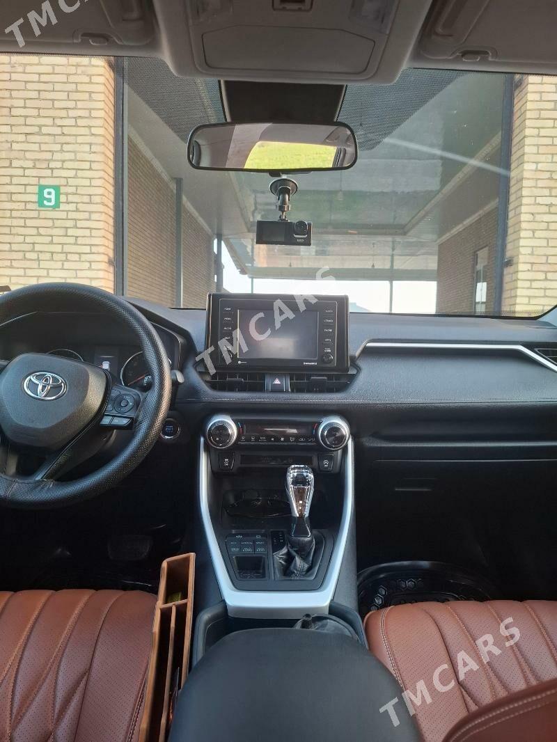 Toyota RAV4 2021 - 440 000 TMT - Фарап - img 4