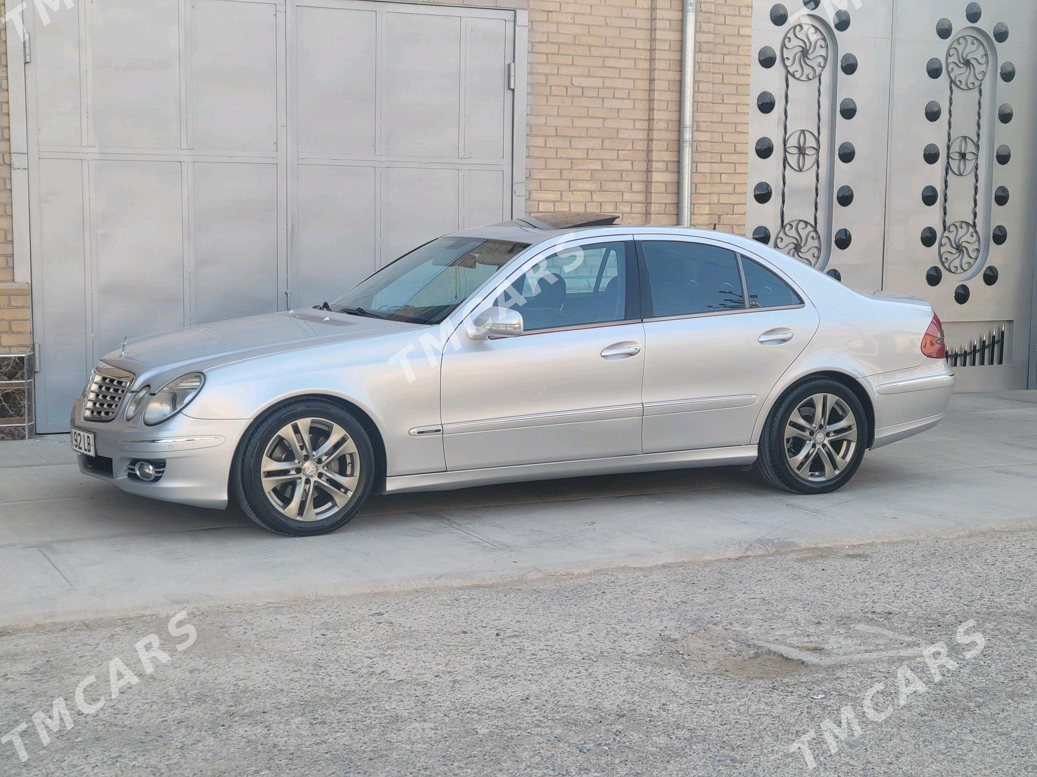 Mercedes-Benz E320 2003 - 150 000 TMT - Туркменабат - img 3