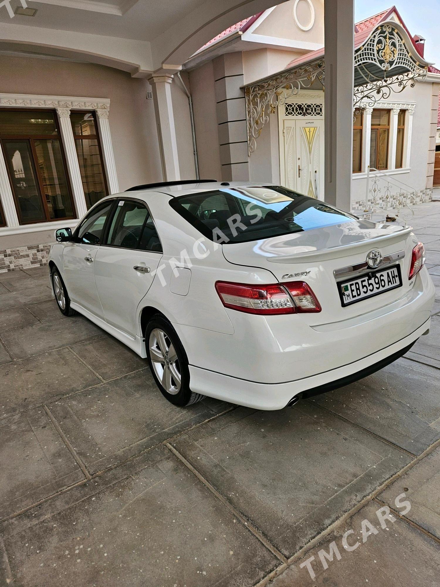 Toyota Camry 2010 - 177 000 TMT - Балканабат - img 3