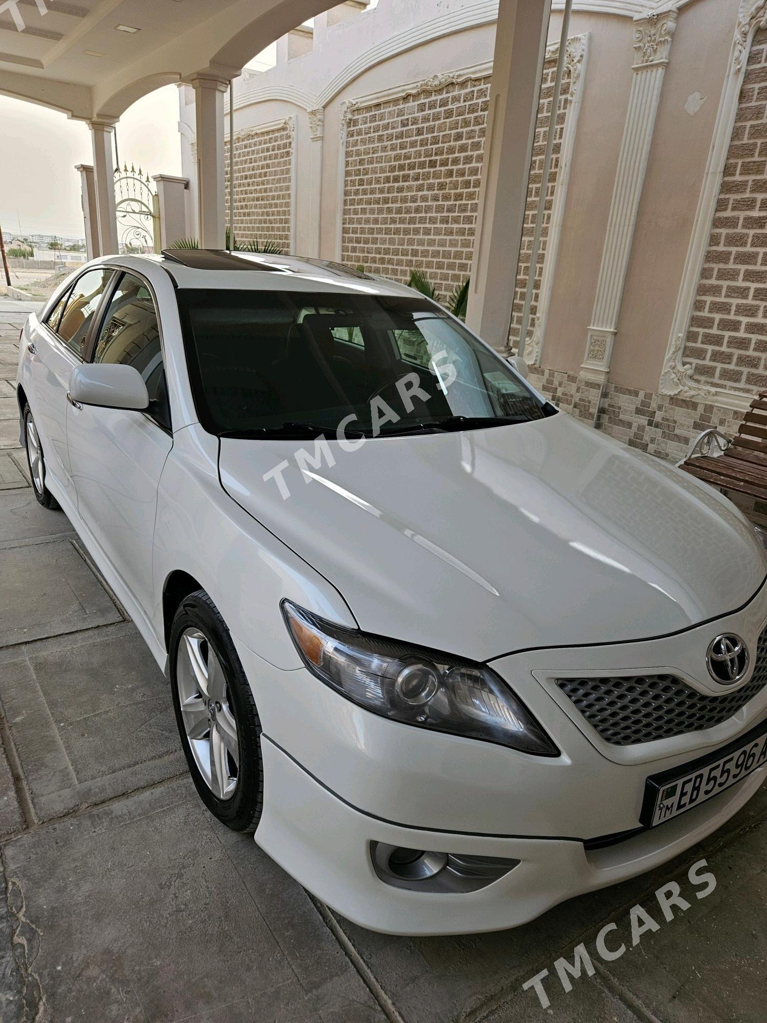 Toyota Camry 2010 - 177 000 TMT - Балканабат - img 5