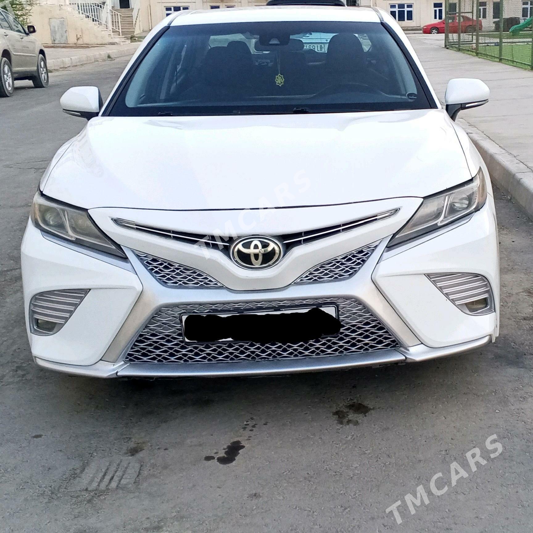 Toyota Camry 2018 - 280 000 TMT - Türkmenabat - img 4