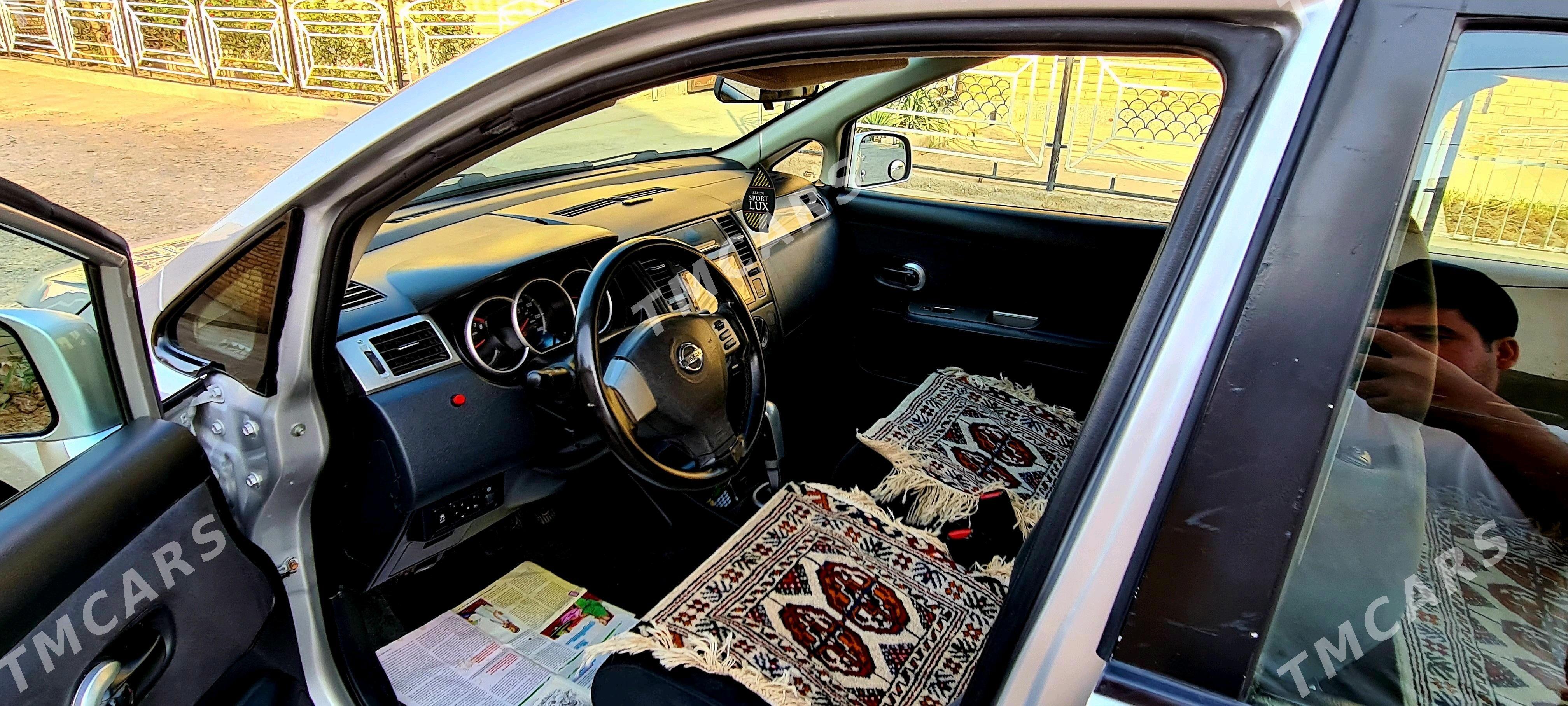 Nissan Versa 2011 - 105 000 TMT - Mary - img 5