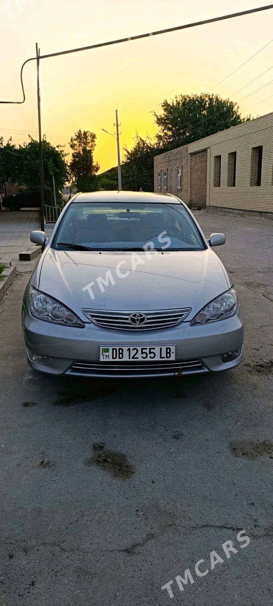 Toyota Camry 2004 - 137 000 TMT - Туркменабат - img 4