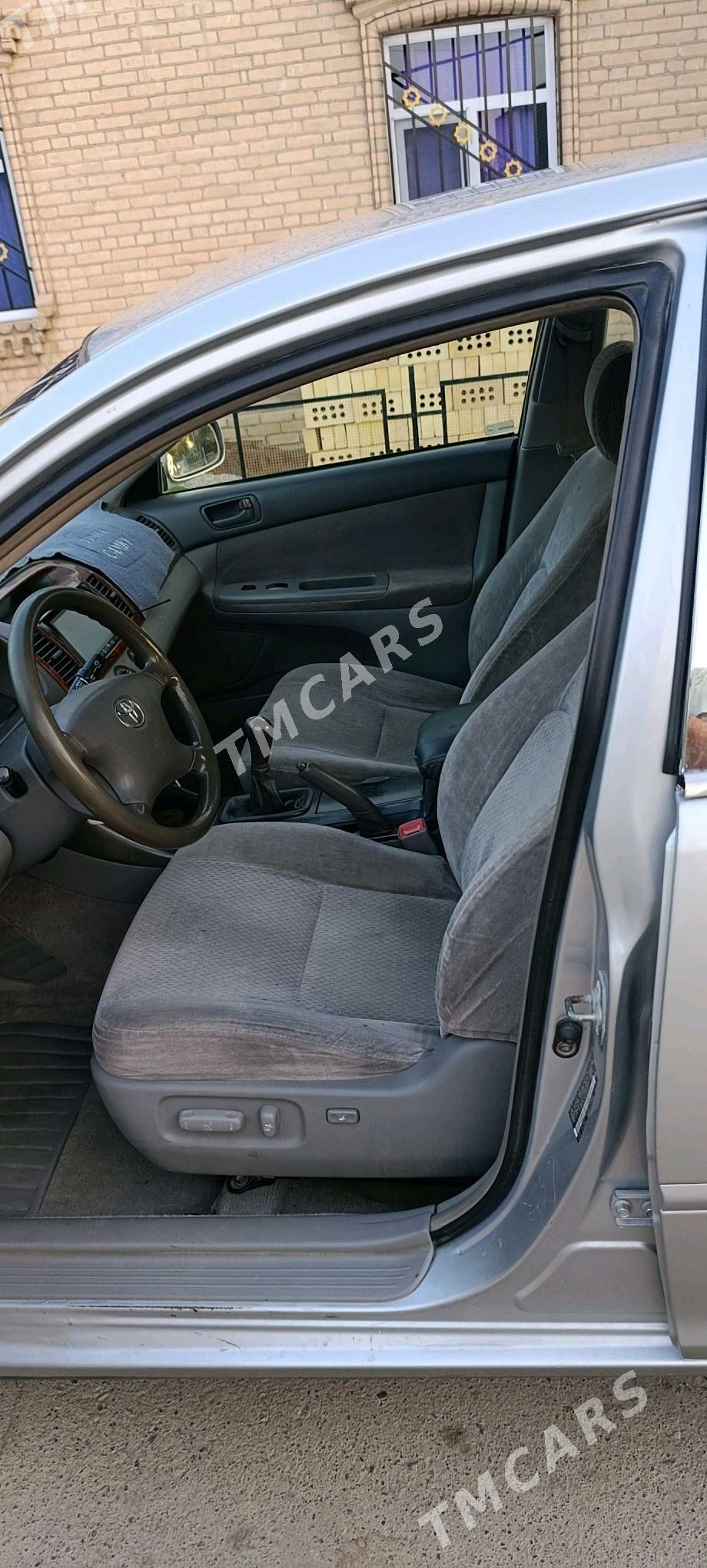Toyota Camry 2004 - 137 000 TMT - Туркменабат - img 8