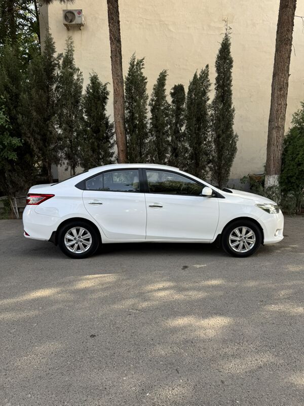 Toyota Yaris 2017 - 168 000 TMT - Aşgabat - img 4