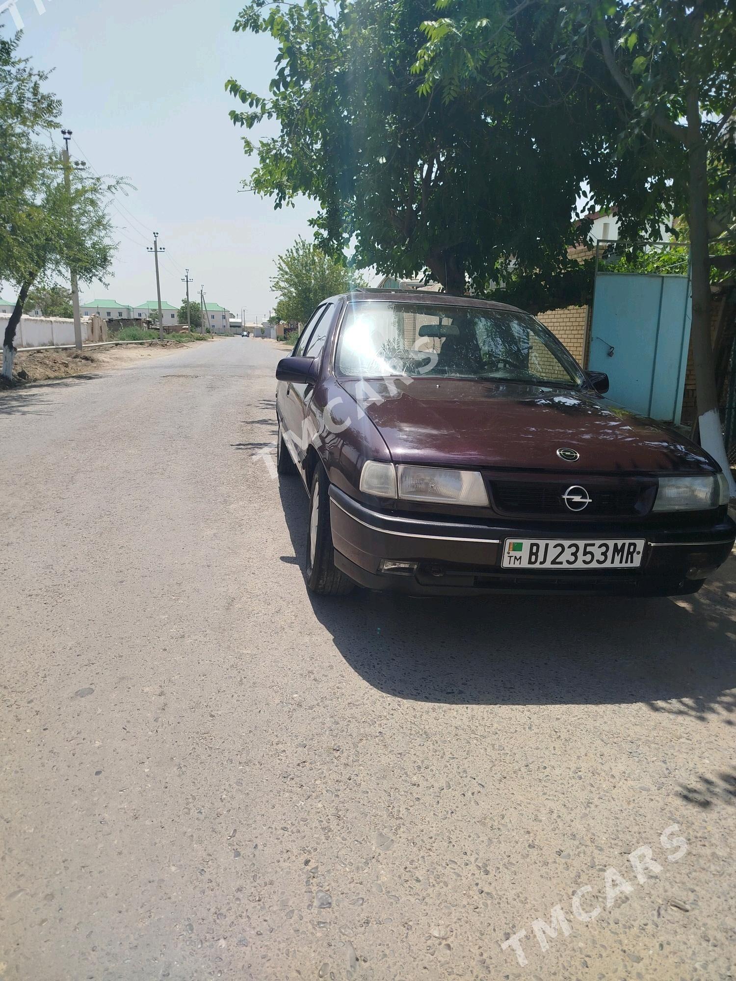 Opel Vectra 1994 - 36 000 TMT - Мургап - img 3