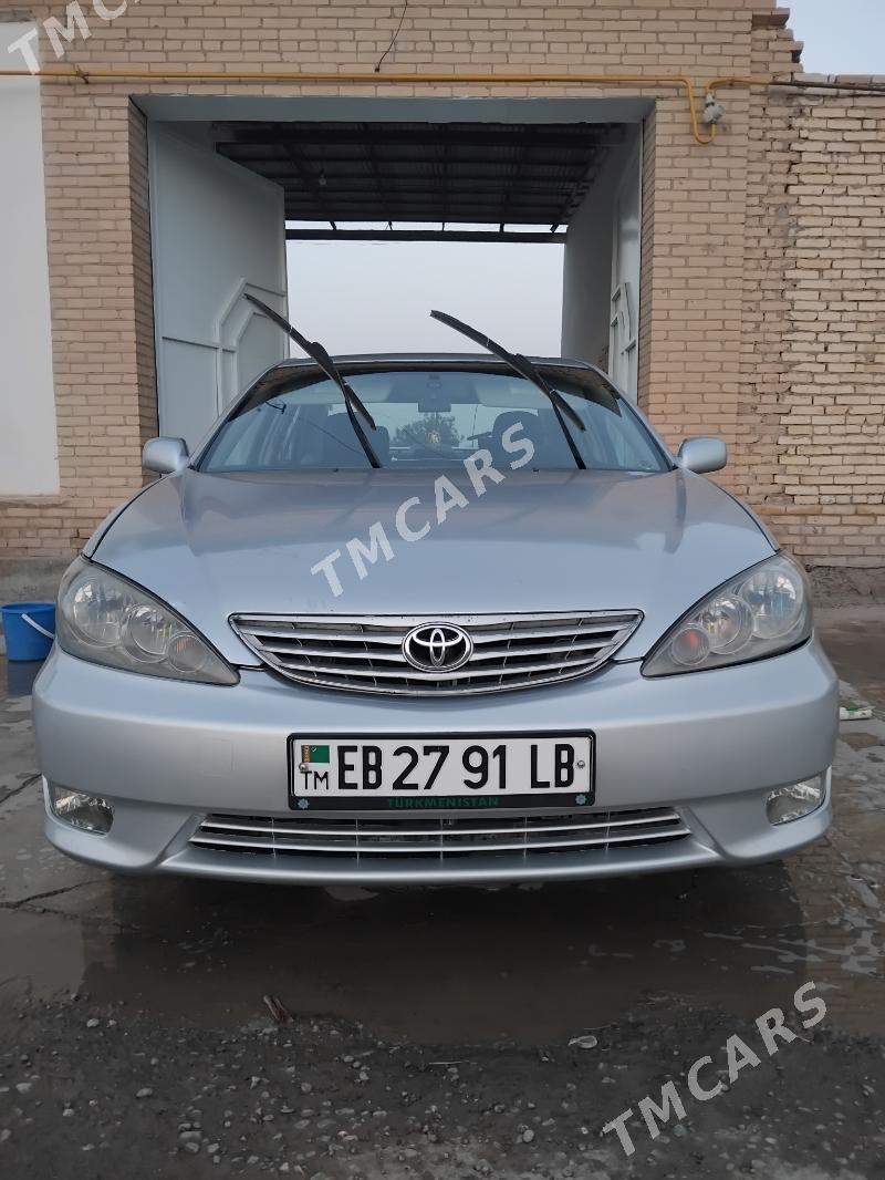 Toyota Camry 2005 - 160 000 TMT - Dänew - img 3