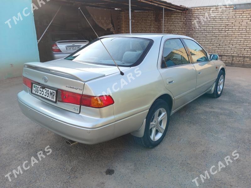 Toyota Camry 2000 - 110 000 TMT - Oguz han - img 4