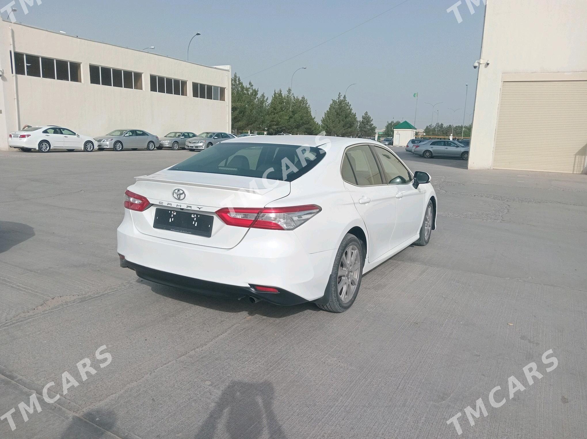 Toyota Camry 2020 - 270 000 TMT - Дянев - img 2