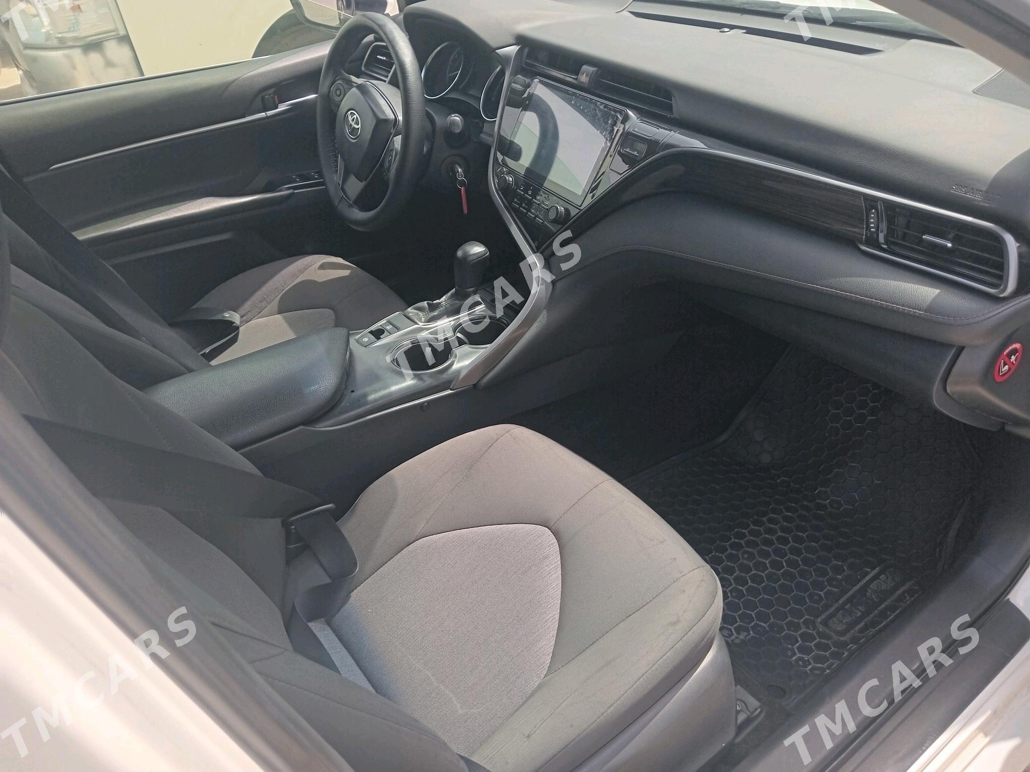 Toyota Camry 2020 - 270 000 TMT - Дянев - img 3