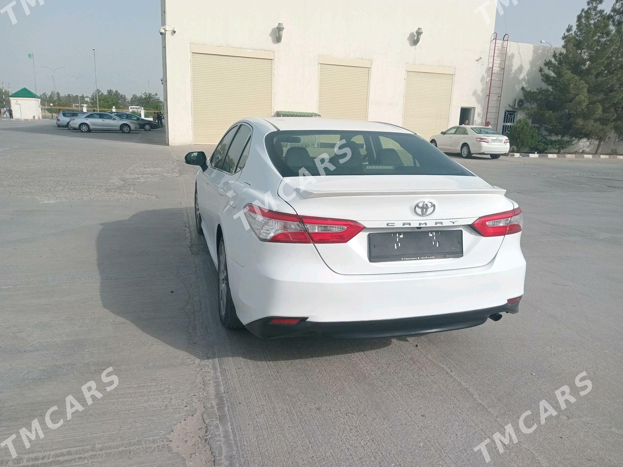 Toyota Camry 2020 - 270 000 TMT - Дянев - img 6