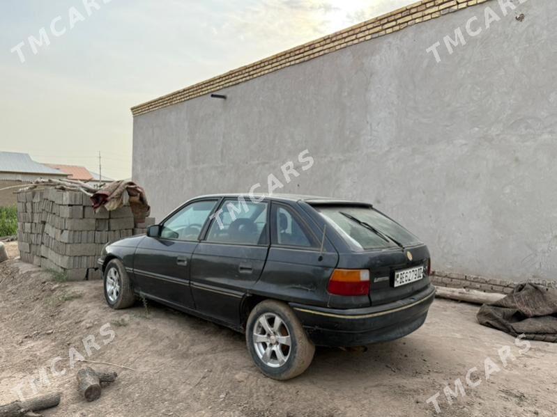 Opel Astra 1992 - 26 000 TMT - Гурбансолтан Едже - img 2
