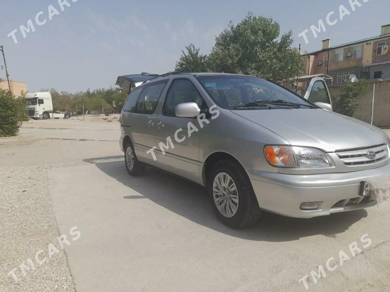 Toyota Sienna 2002 - 170 000 TMT - Балканабат - img 2