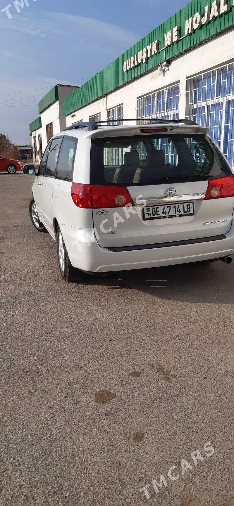 Toyota Sienna 2006 - 250 000 TMT - Sakar - img 2