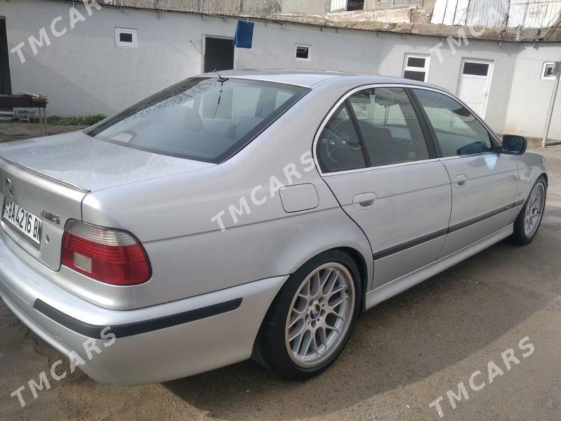BMW E39 1998 - 130 000 TMT - Türkmenbaşy - img 4