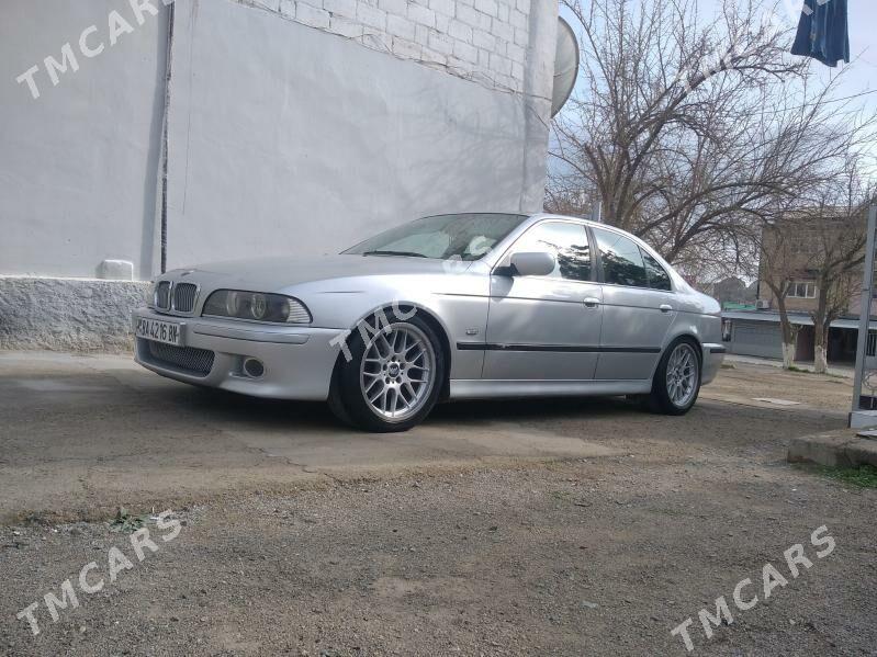 BMW E39 1998 - 130 000 TMT - Türkmenbaşy - img 3