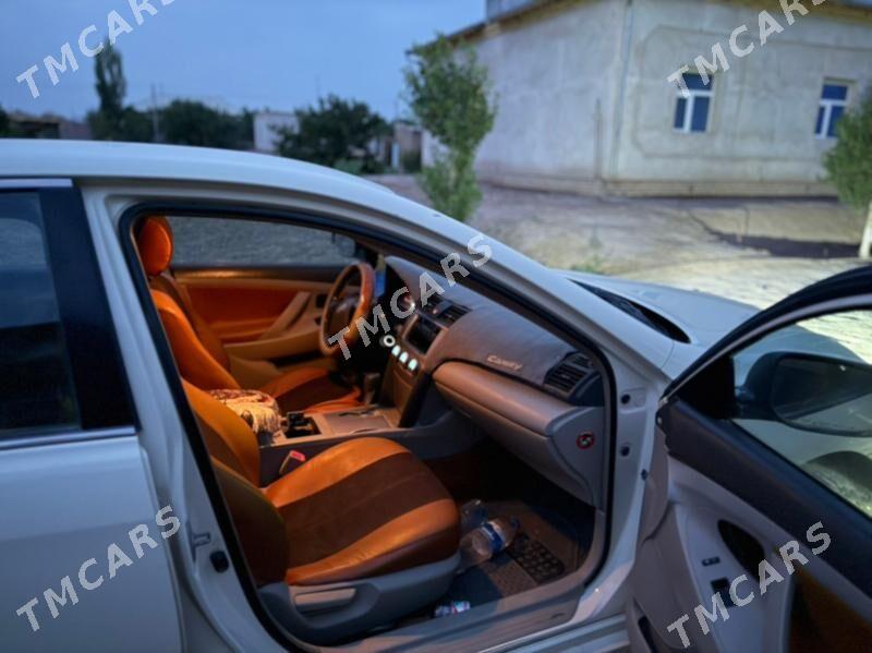 Toyota Camry 2008 - 130 000 TMT - Гурбансолтан Едже - img 6