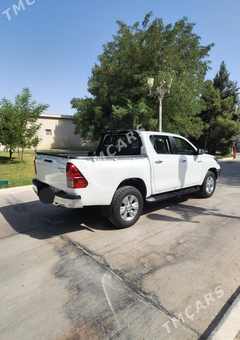 Toyota Hilux 2020 - 600 000 TMT - Мары - img 4