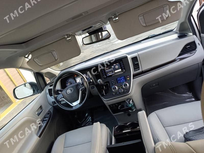 Toyota Sienna 2019 - 420 000 TMT - Мары - img 4