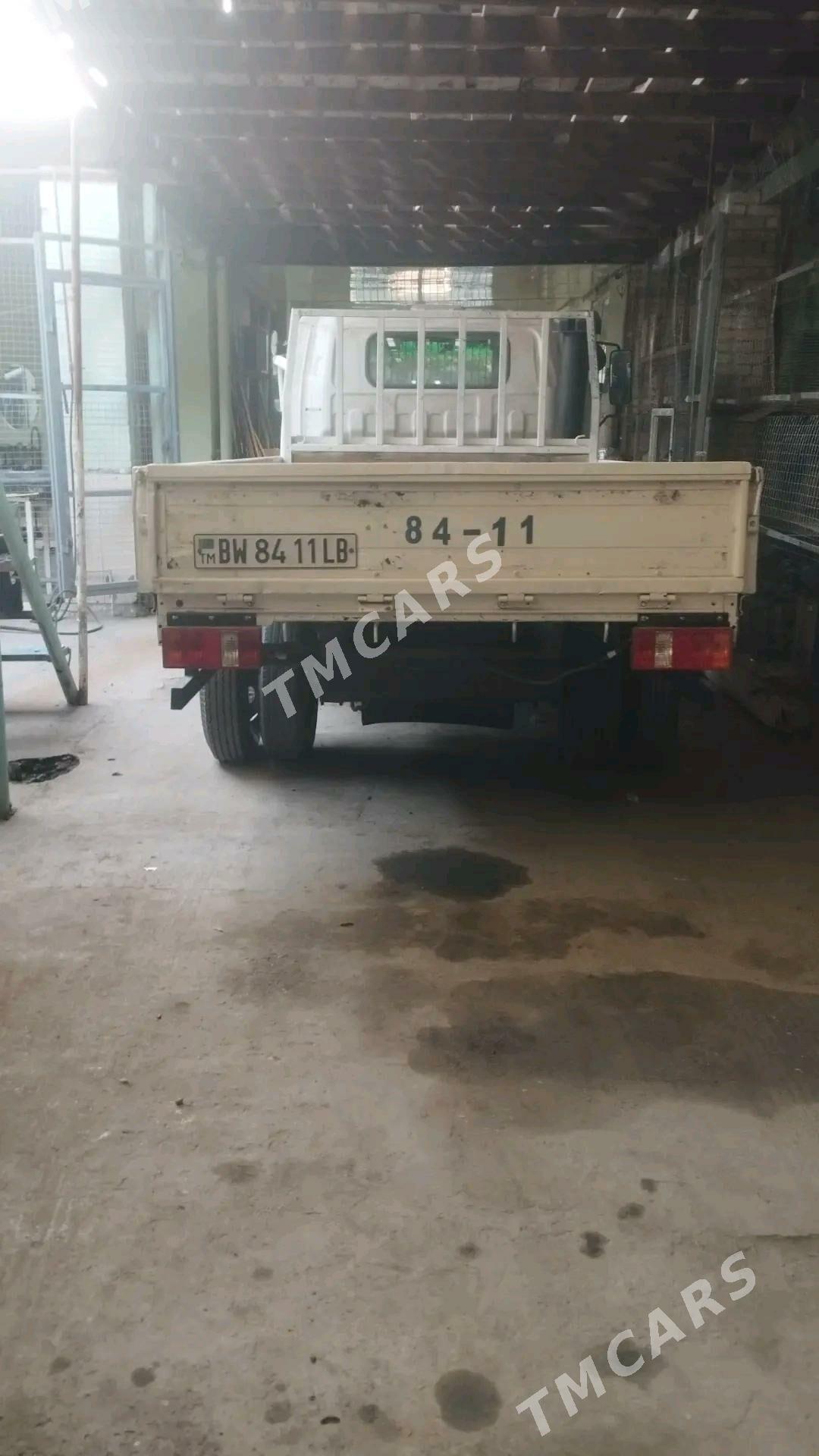 Isuzu i-Series 2005 - 170 000 TMT - Mary - img 3