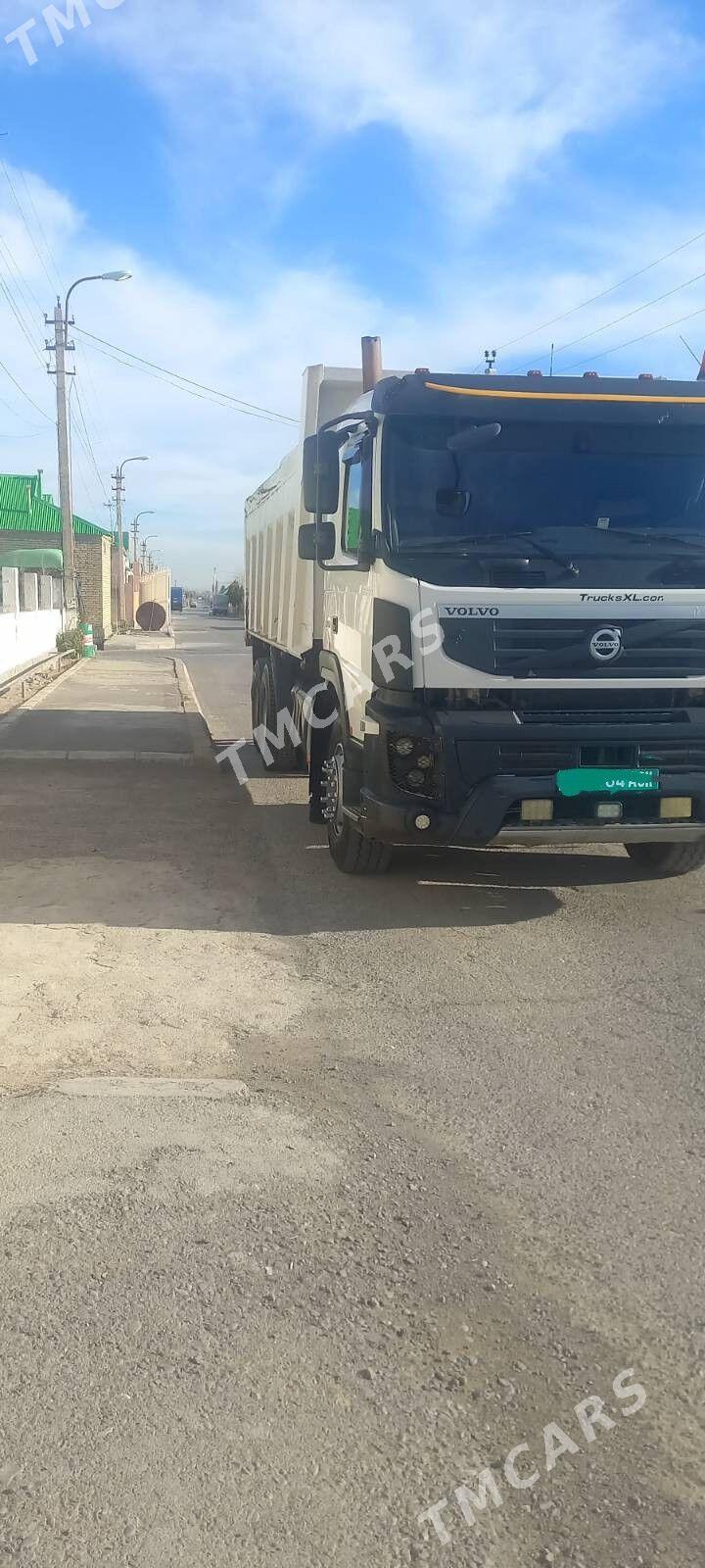 Volvo FM 700 2012 - 720 000 TMT - Херрикгала - img 3