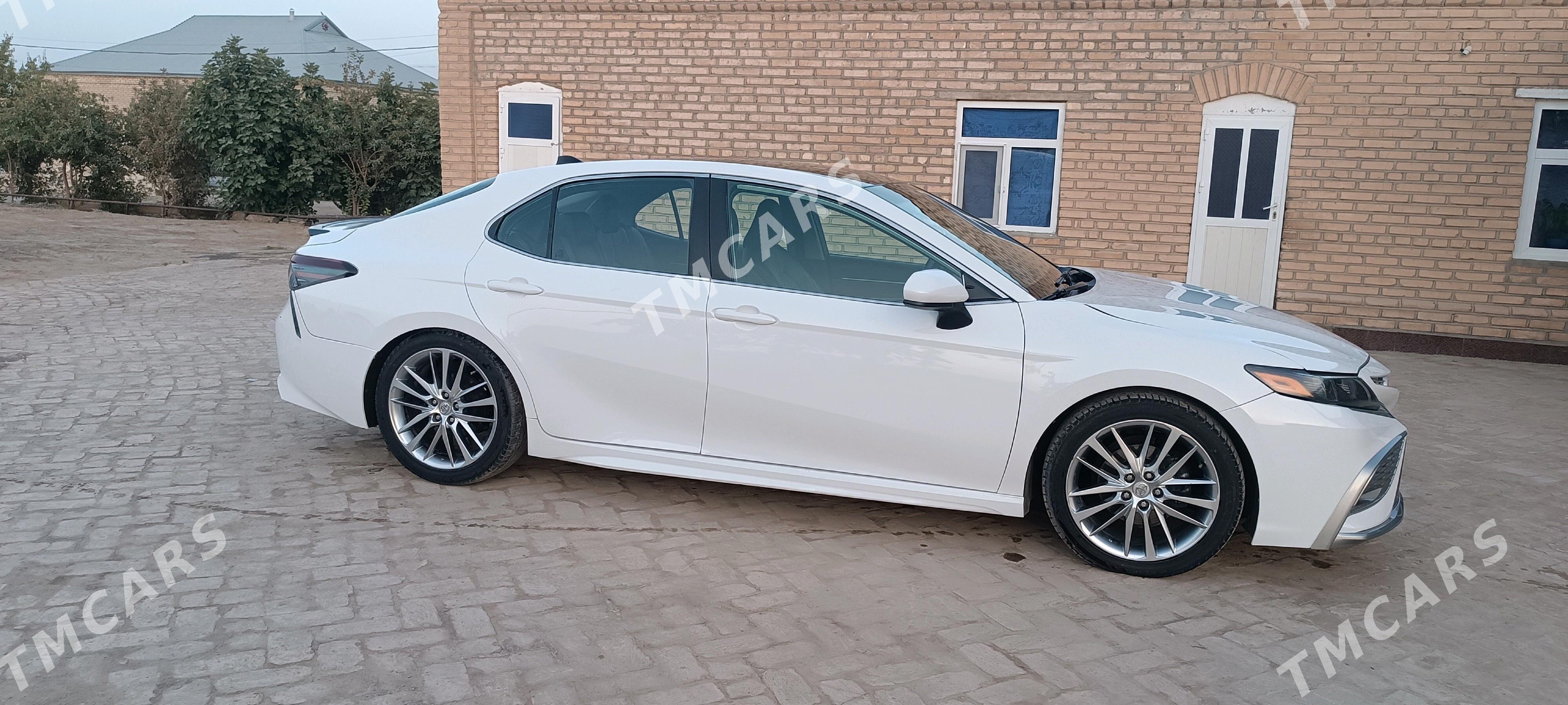 Toyota Camry 2021 - 290 000 TMT - Туркменгала - img 3