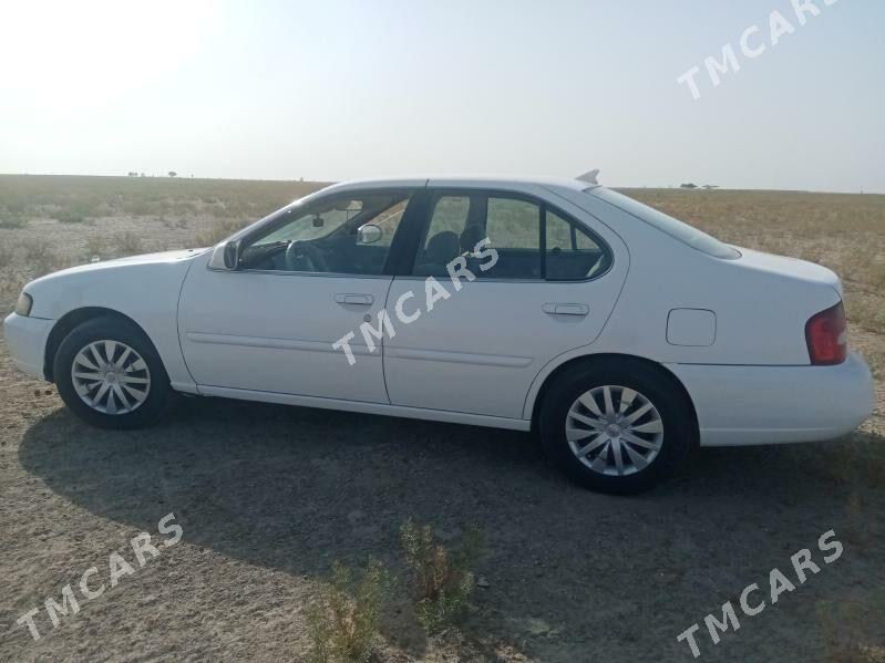 Nissan Altima 2000 - 50 000 TMT - Туркменбаши - img 2