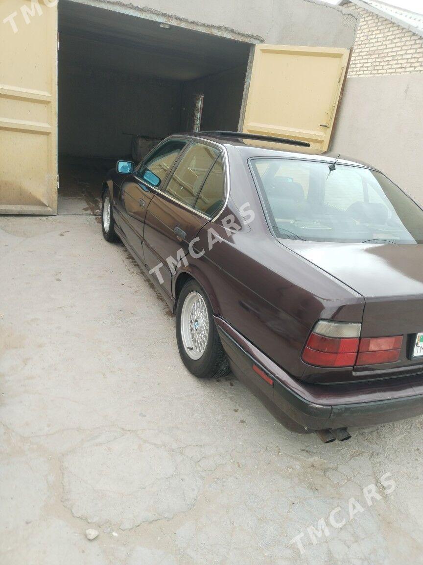 BMW 5 Series 1995 - 65 000 TMT - Гумдаг - img 3