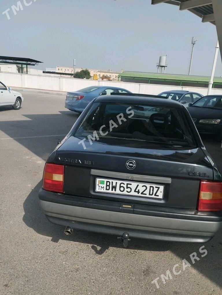 Opel Vectra 1992 - 33 000 TMT - Daşoguz - img 3