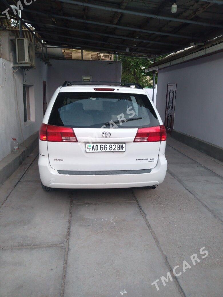 Toyota Sienna 2004 - 220 000 TMT - Balkanabat - img 2