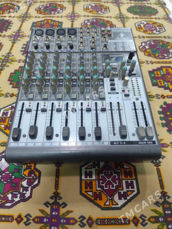 Behringer Punt 1204 - Mary - img 2